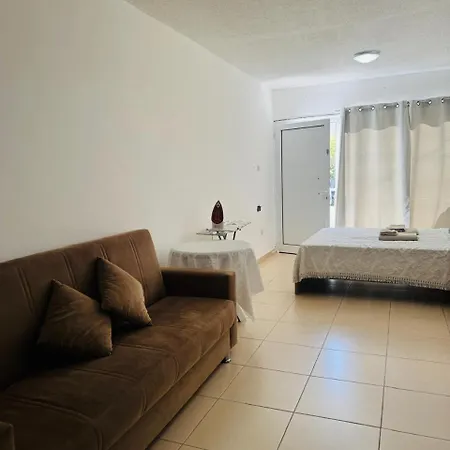 Marielenas Apartament Larnaca
