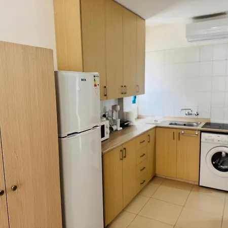 Mackenzie Stay Apartament Larnaca