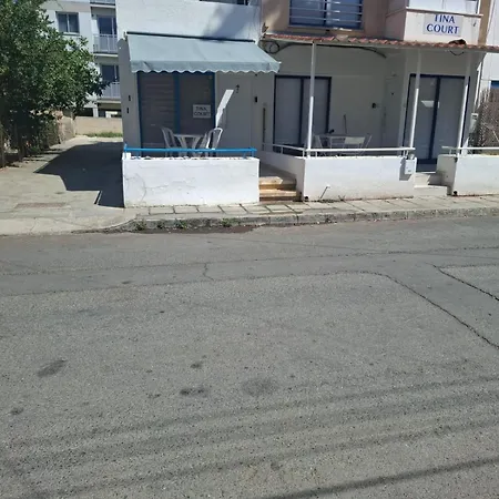 Mackenzie * Larnaca